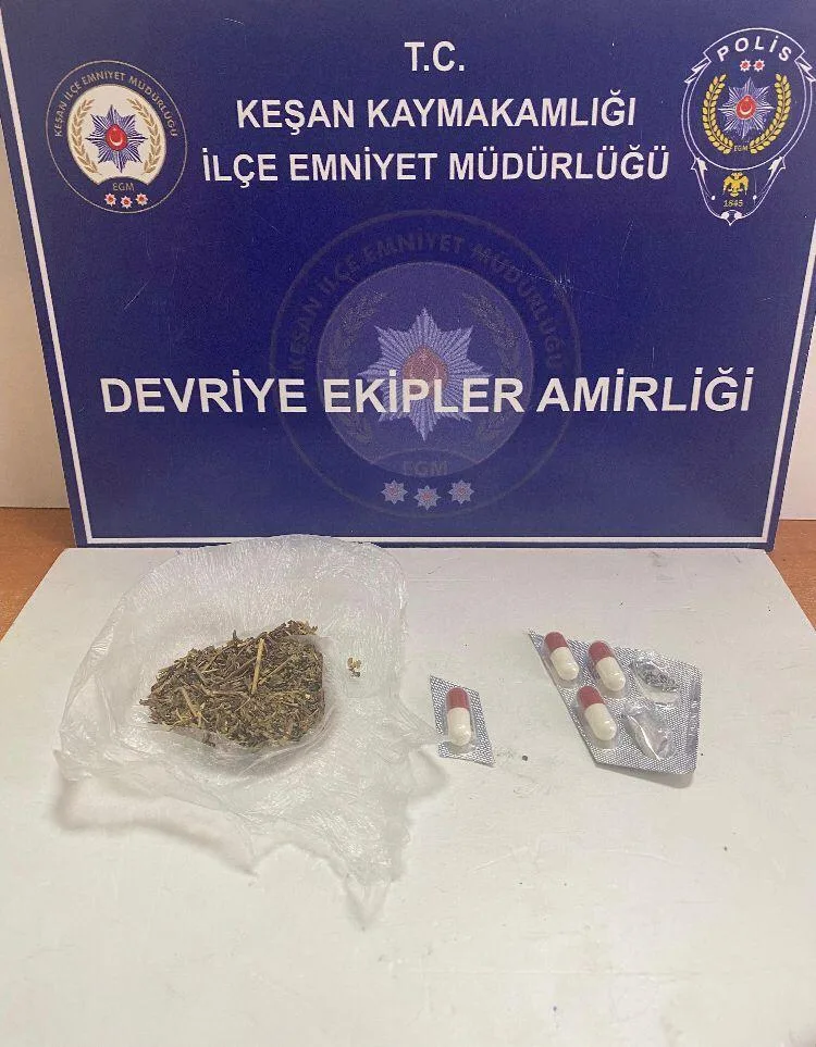 Edirne’de uyuşturucuyla yakalanan 4 şüpheliye gözaltı