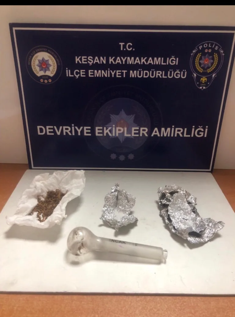 Keşan’daki şok uygulamada uyuşturucuyla yakalanan 3 kişiye gözaltı