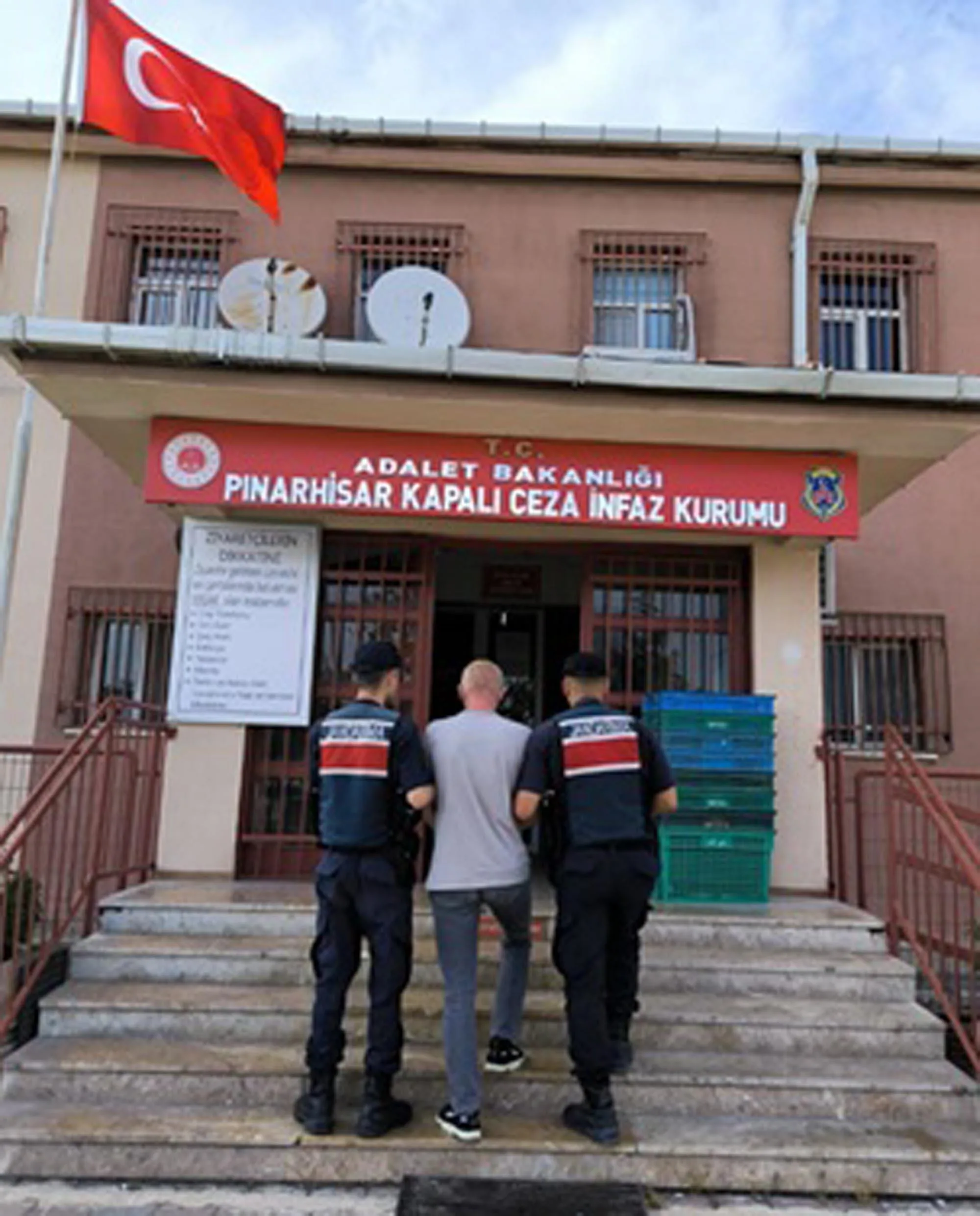 Kırklareli’de aranması bulunan 129 kişi yakalandı Kırklareli’de aranması bulunan 129 kişi yakalandı