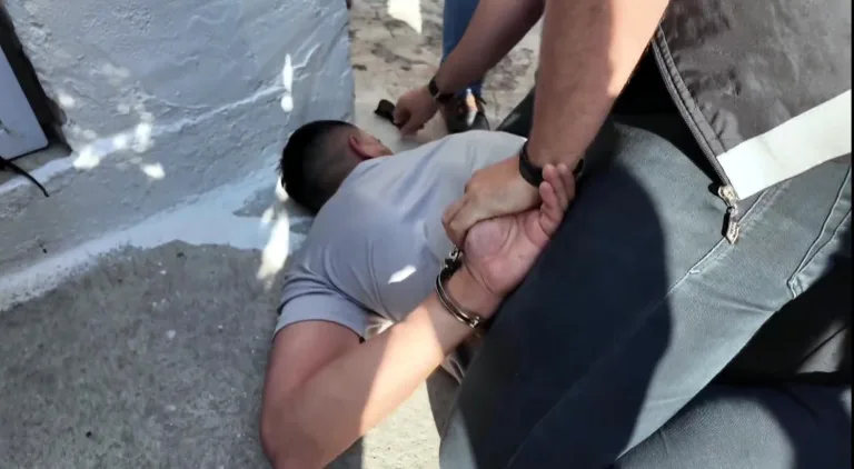 Lüleburgaz’da uyuşturucu operasyonunda 2 gözaltı