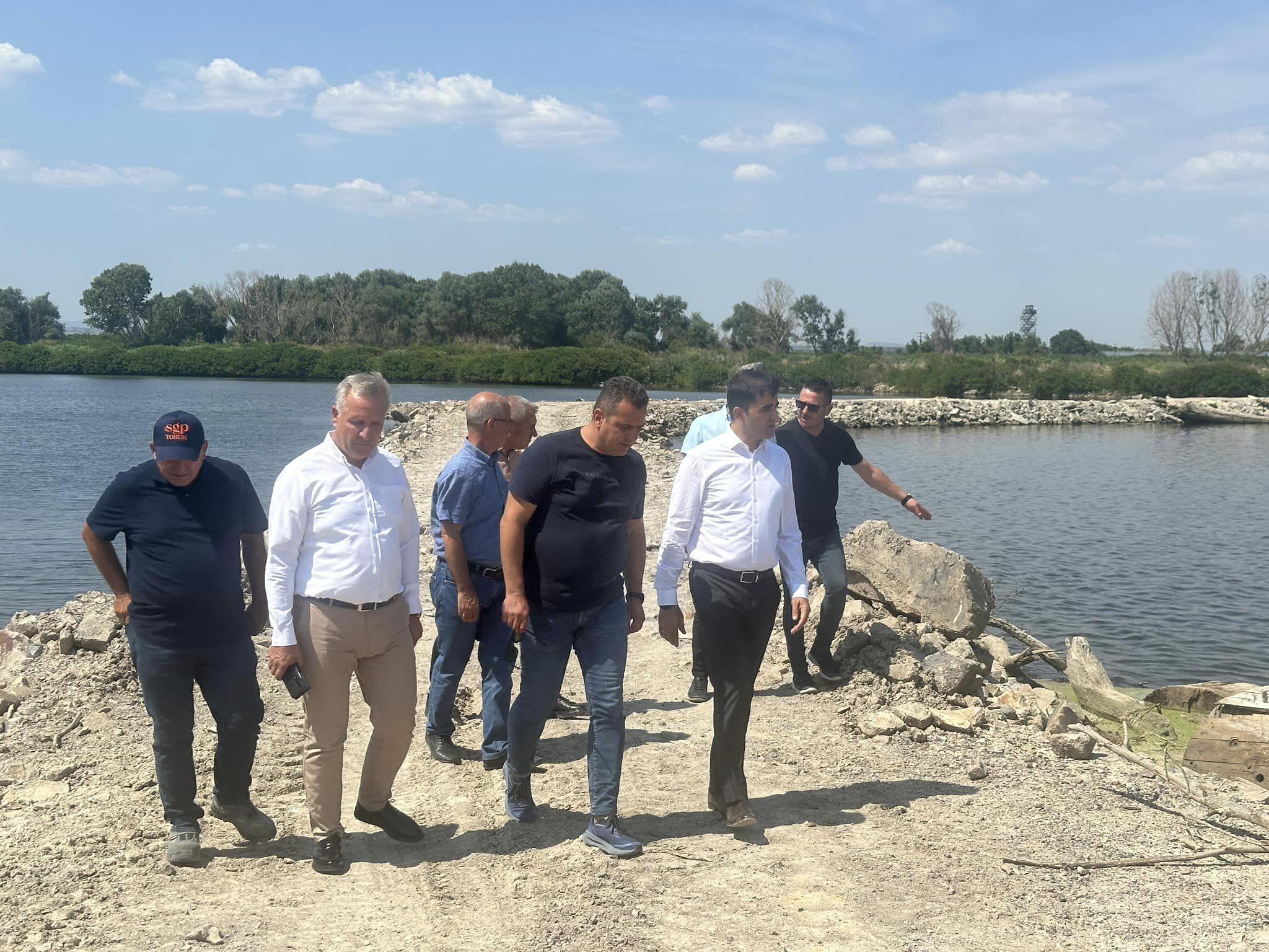 Meriç Nehri’ne deniz suyu karışmaması için setli önlem Meriç Nehri’ne deniz suyu karışmaması için setli önlem