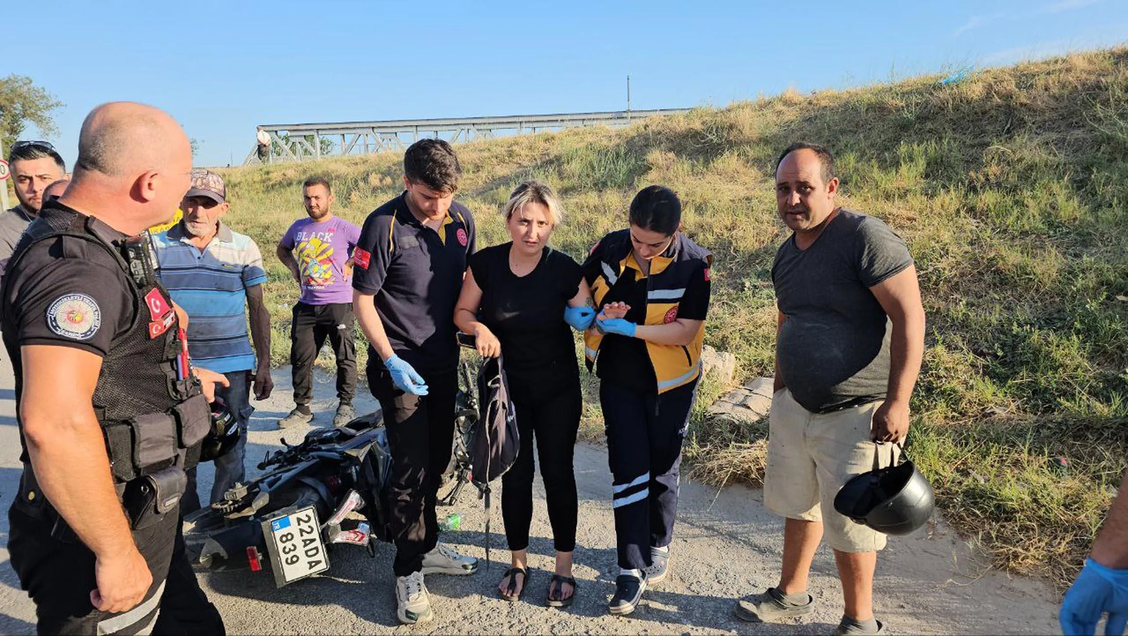 Polisten kaçan motosikletli başka motosikletle çarpıştı; 2 yaralı Polisten kaçan motosikletli başka motosikletle çarpıştı; 2 yaralı