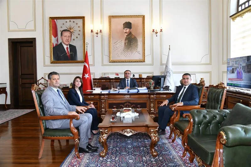 Tarım Kredi Kooperatif Bölge Müdürlüğüne Atanan Neşe Sarılgan Vali Soytürk’ü Ziyaret Etti Tarım Kredi Kooperatif Bölge Müdürlüğüne Atanan Neşe Sarılgan Vali Soytürk’ü Ziyaret Etti