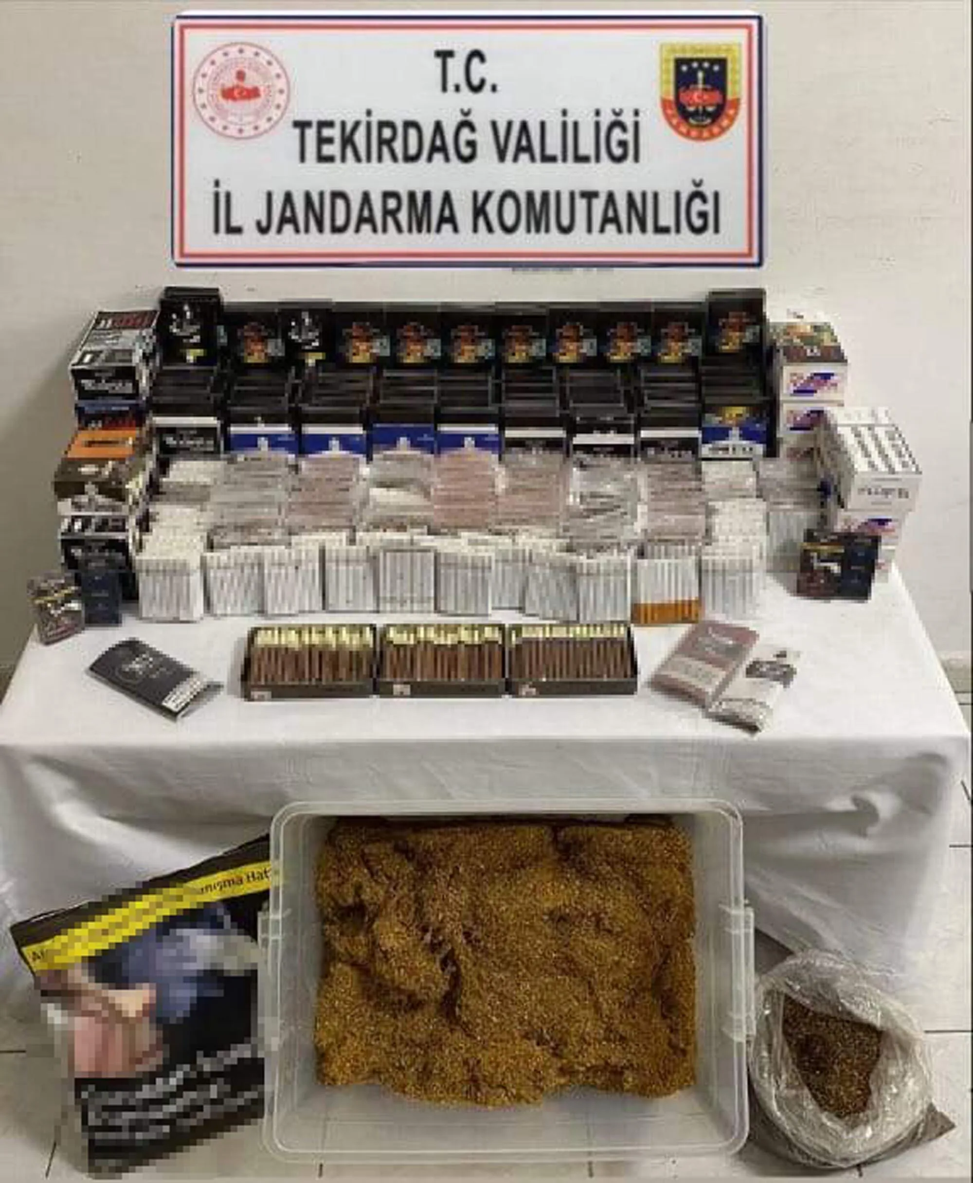 Tekirdağ’da 8 bin 100 makaron ele geçirildi Tekirdağ’da 8 bin 100 makaron ele geçirildi