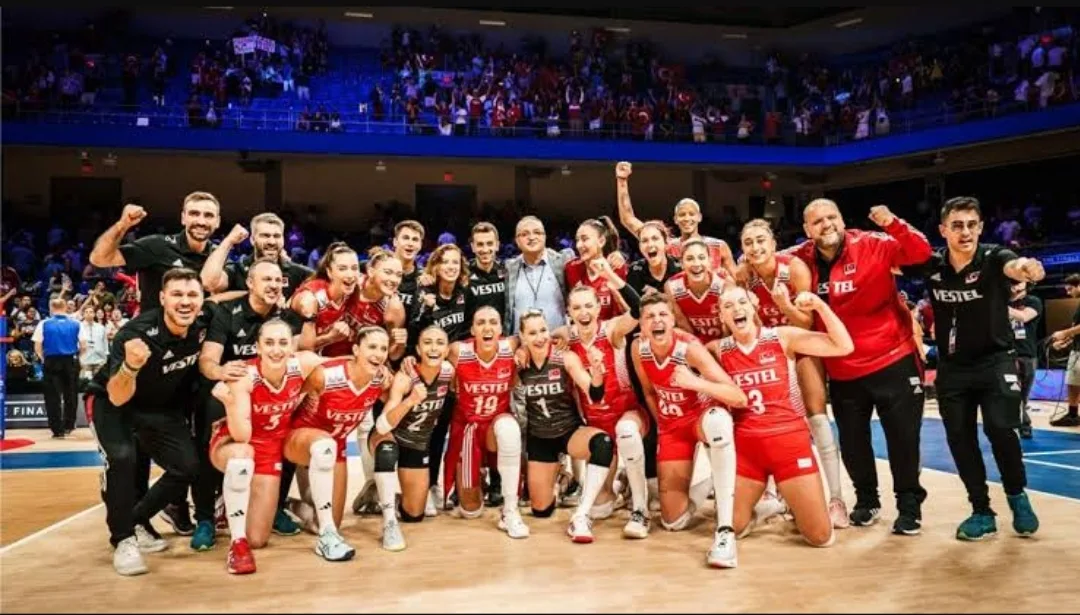 İzle: Türkiye-Çin Voleybol Maçı: Kanal ve Saat Bilgileri İzle: Türkiye-Çin Voleybol Maçı: Kanal ve Saat Bilgileri
