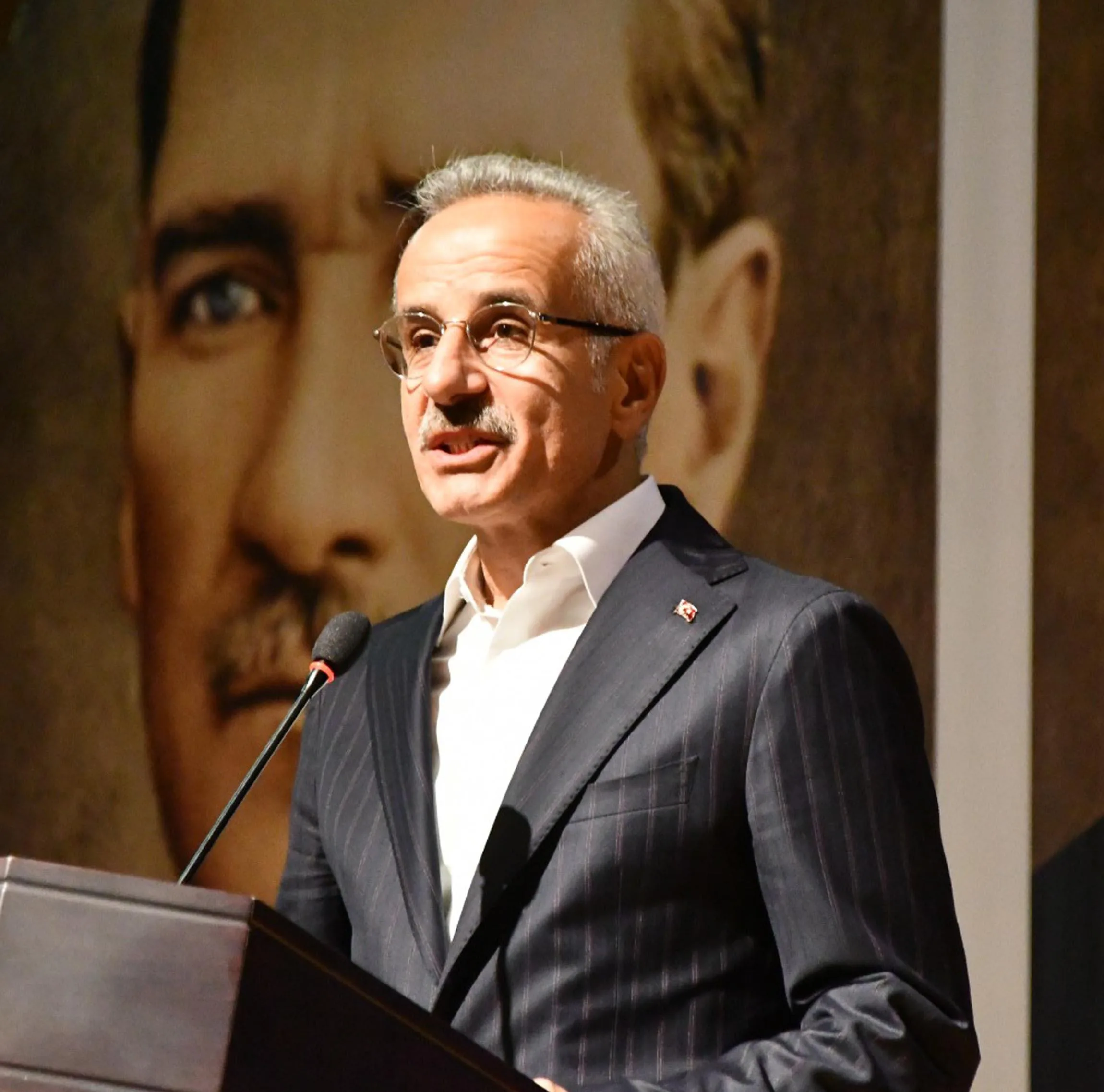 Bakan Uraloğlu: Hızlı tren hattının Çerkezköy-Kapıkule kesimi 2025 yılı ağustos ayında hizmete açılacak (2) Bakan Uraloğlu: Hızlı tren hattının Çerkezköy-Kapıkule kesimi 2025 yılı ağustos ayında hizmete açılacak (2)