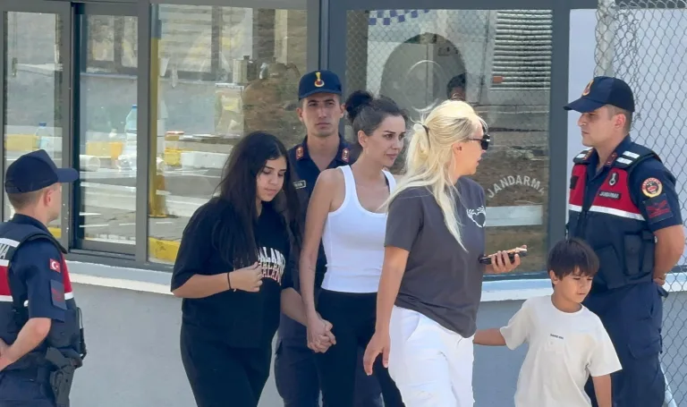 Dilan Polat, Cezaevindeki Eşi Engin Polat’ı Ziyaret Etti