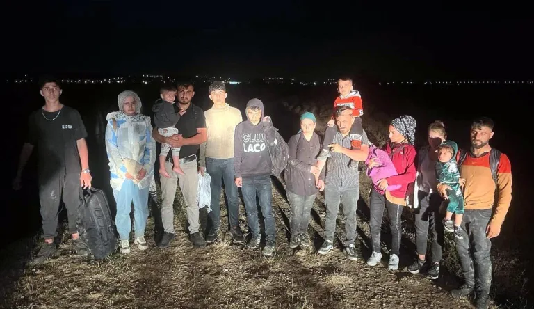 Edirne’de 24 kaçak göçmen yakalandı
