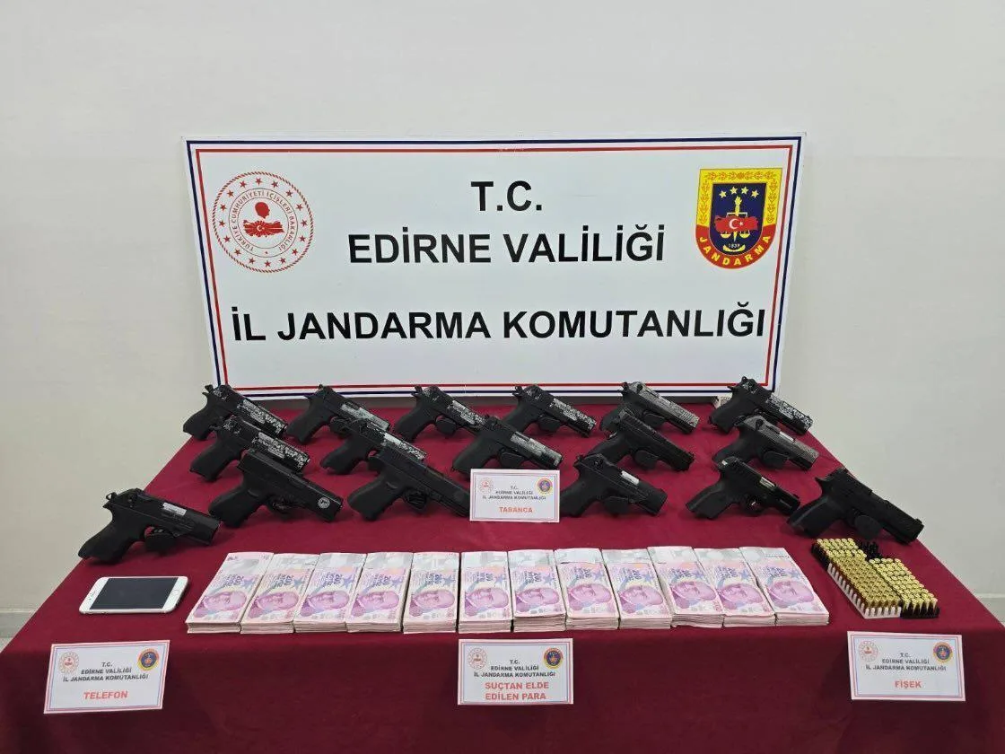 Edirne’de silah kaçakçılığı operasyonu; 1 gözaltı Edirne’de silah kaçakçılığı operasyonu; 1 gözaltı