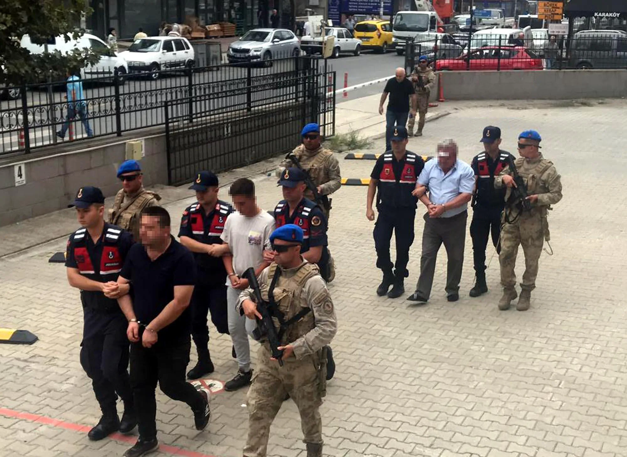 Olayın Ayrıntıları Ortaya Çıktı: İçki İçerken Kavga Etmişler! Olayın Ayrıntıları Ortaya Çıktı: İçki İçerken Kavga Etmişler!