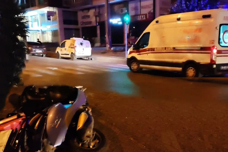 Kırmızı Işık İhlali Kazaya Neden Oldu