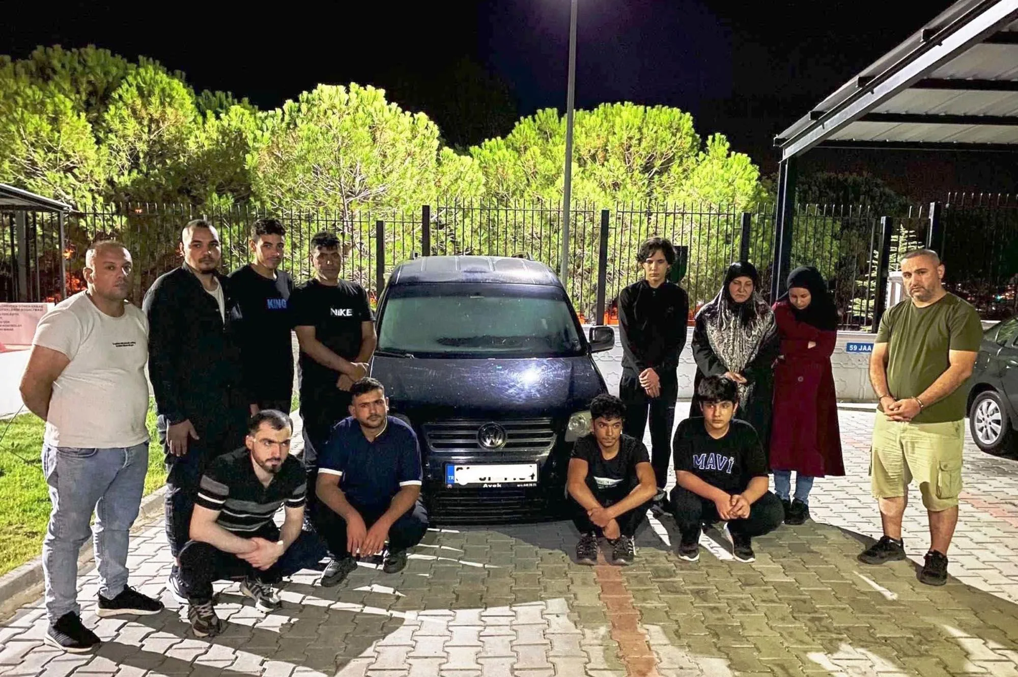 Tekirdağ’da 11 kaçak göçmen ile 1 organizatör yakalandı Tekirdağ’da 11 kaçak göçmen ile 1 organizatör yakalandı