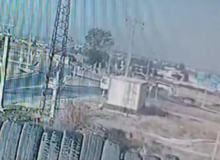 Tekirdağ’da hafif ticari araç, servis midibüsüne çarptı: 11 yaralı (2)
