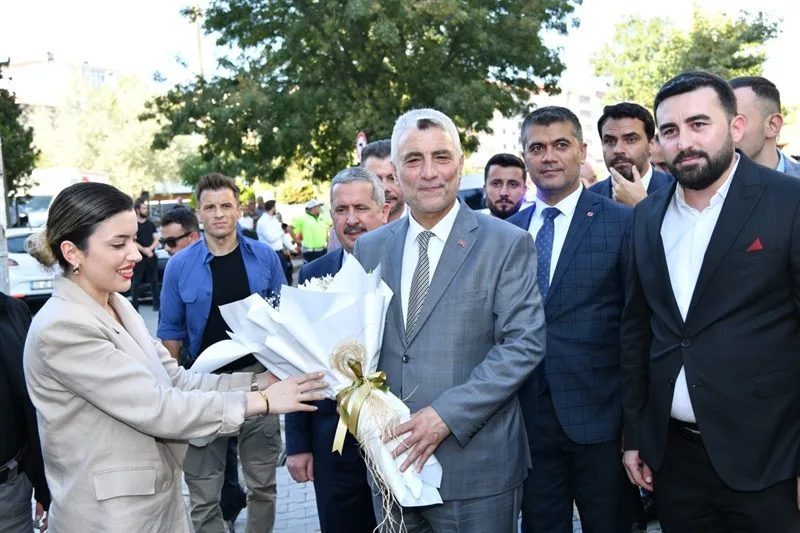 Ticaret Bakanı Bolat Kapaklı Belediyesini Ziyaret Etti Ticaret Bakanı Bolat Kapaklı Belediyesini Ziyaret Etti