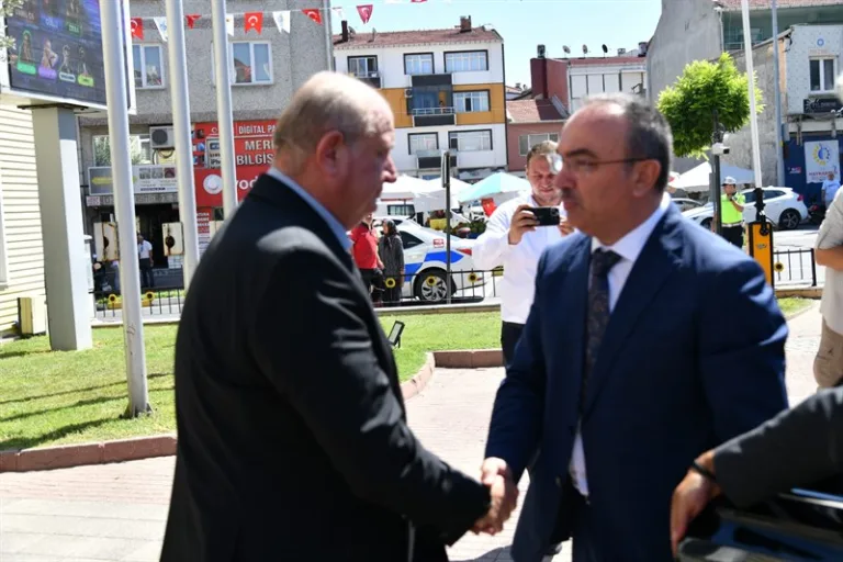Vali Soytürk Hayrabolu Belediyesini Ziyaret Etti