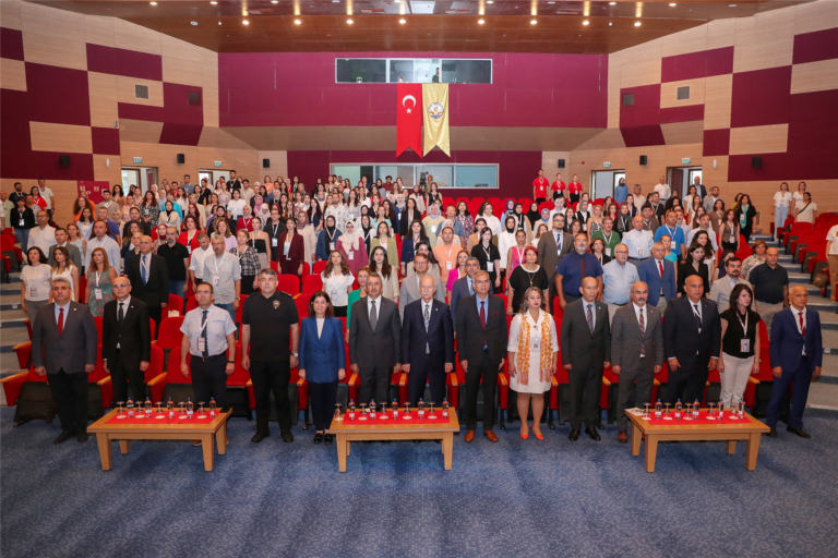 Edirne’de ’16. Ulusal Fen ve Matematik Eğitimi’ kongresi başladı