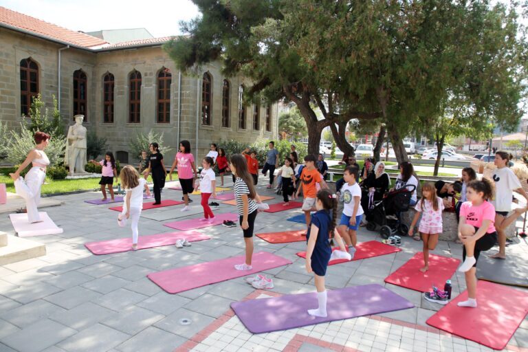 Edirne’de çocuklar için ‘Müzede yoga’ etkinliği