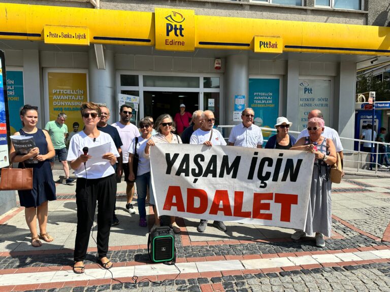 Edirne’de hayvan hakları yasasına karşı toplanan 4 bin 203 imza TBMM’ye gönderildi