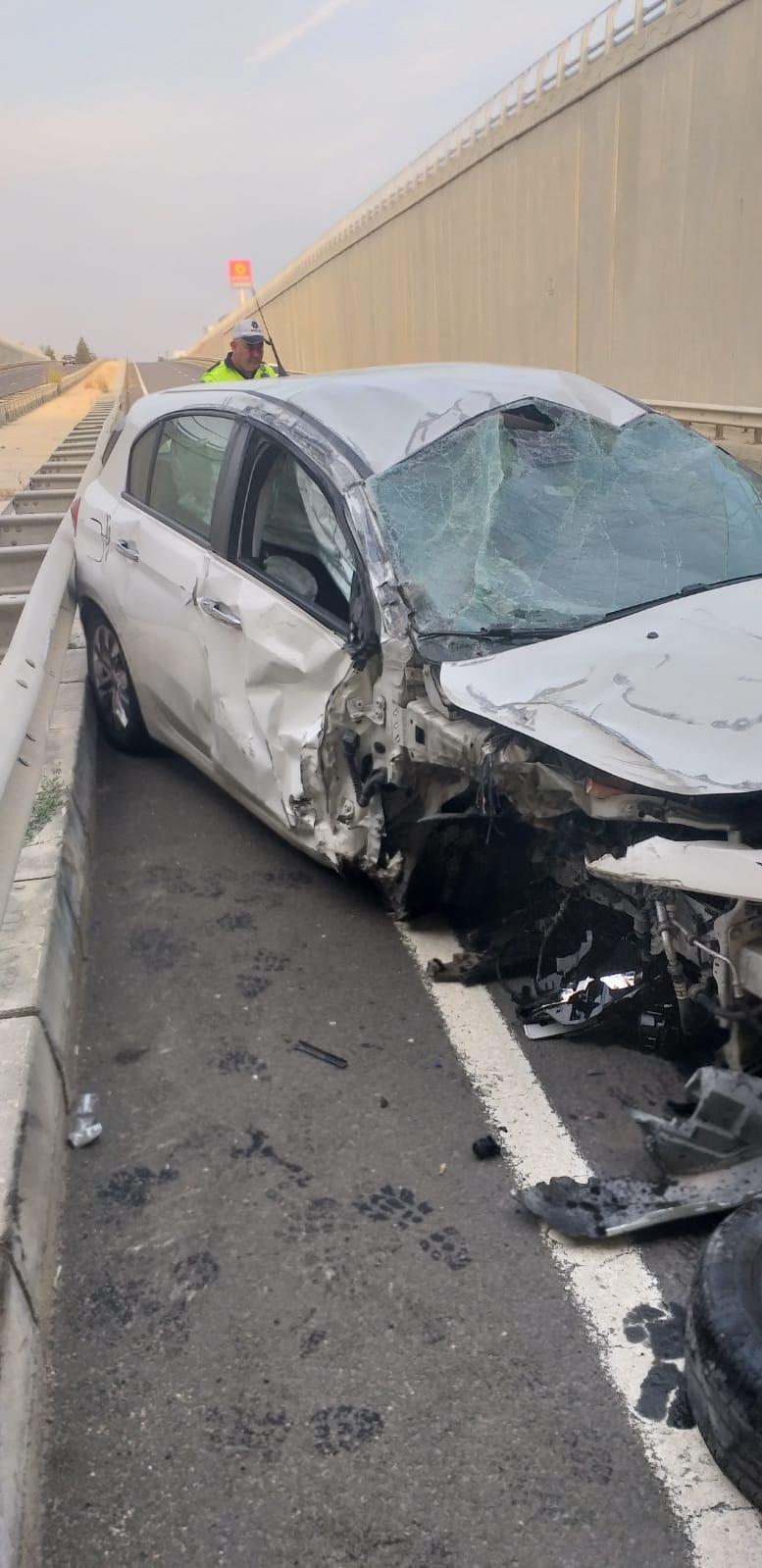 Edirne’de minibüse arkadan çarpan otomobilin sürücüsü yaralandı Edirne’de minibüse arkadan çarpan otomobilin sürücüsü yaralandı
