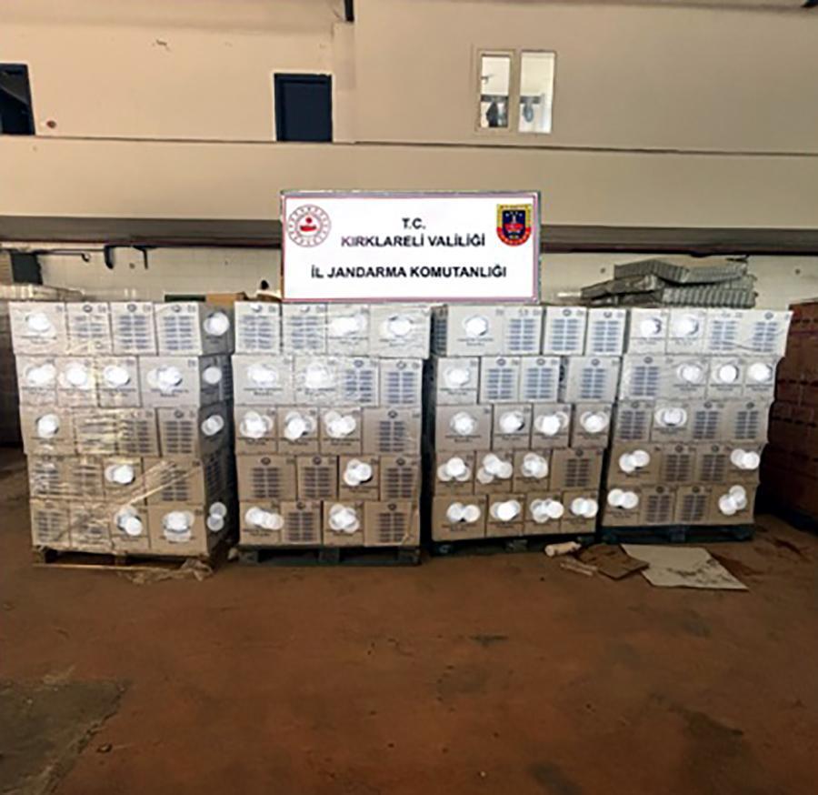 Kırklareli’de 1 haftada 23 bin 500 litre sahte deterjan ve şampuan ele geçirildi Kırklareli’de 1 haftada 23 bin 500 litre sahte deterjan ve şampuan ele geçirildi