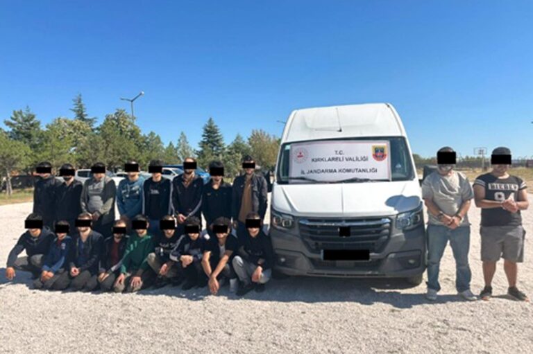 Kırklareli’de 2 bin kaçak göçmen yakalandı, 40 organizatör tutuklandı