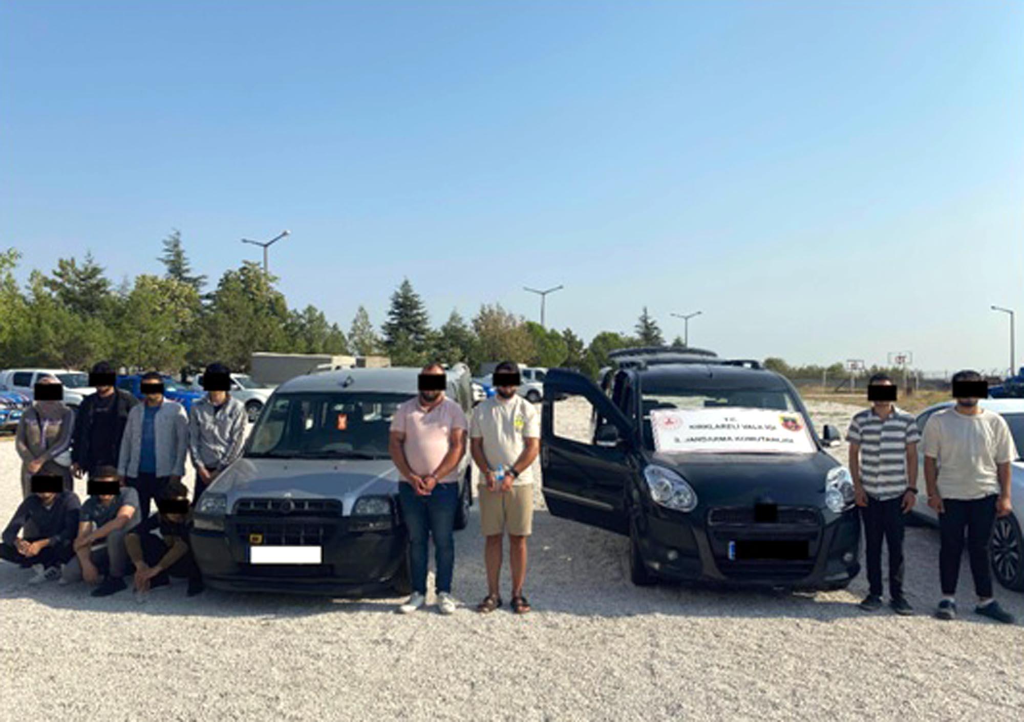 Kırklareli’de 354 kaçak göçmen yakalandı, 13 organizatör tutuklandı Kırklareli’de 354 kaçak göçmen yakalandı, 13 organizatör tutuklandı