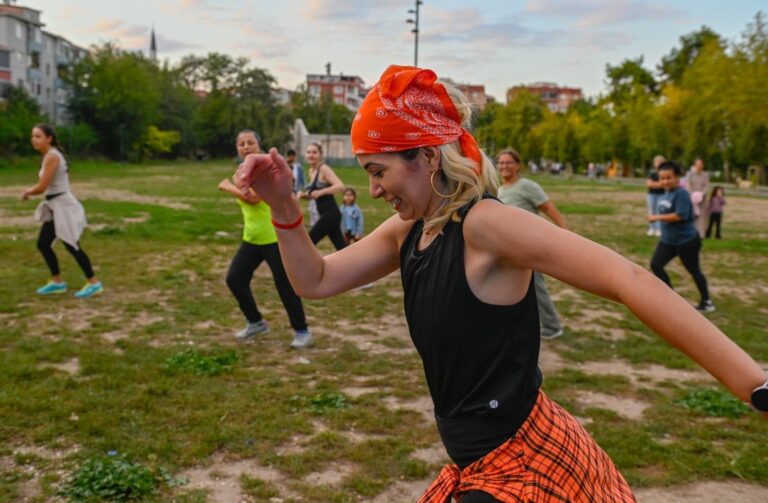 Kırklareli’de Avrupa Hareketlilik Haftası zumba etkinliğiyle başladı