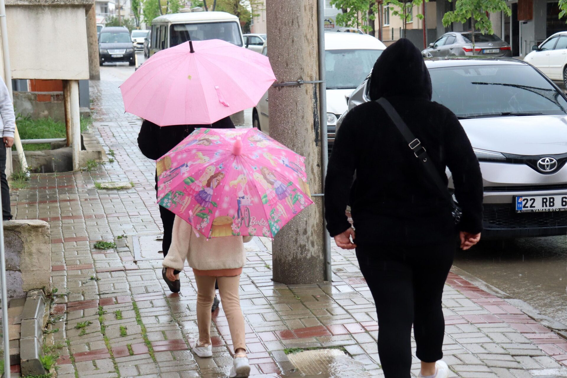 Marmara, serin ve yağışlı hava sisteminin etkisine girecek Marmara, serin ve yağışlı hava sisteminin etkisine girecek