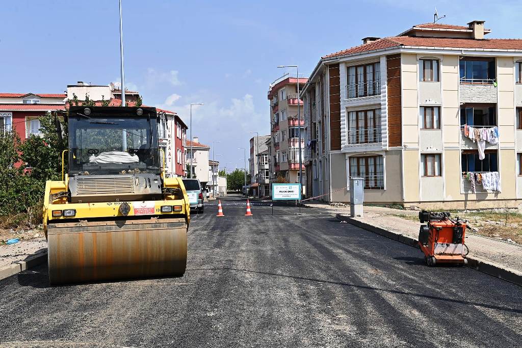 Süleymanpaşa’da Yol Harekâtı Sürüyor Süleymanpaşa’da Yol Harekâtı Sürüyor