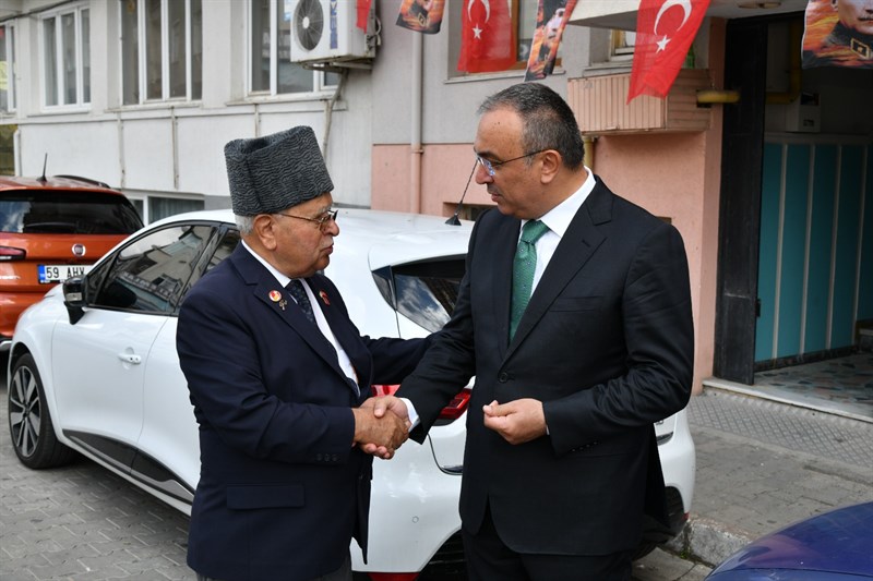 Vali Soytürk 19 Eylül Gaziler Günü Münasebetiyle Gazi Derneklerini Ziyaret Etti Vali Soytürk 19 Eylül Gaziler Günü Münasebetiyle Gazi Derneklerini Ziyaret Etti