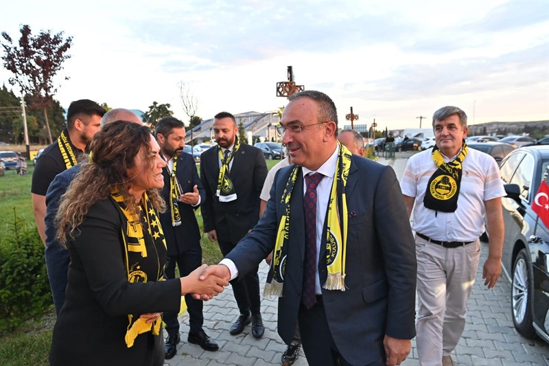 Vali Soytürk 2024-2025 Sezonu Açılış Programına Katıldı Vali Soytürk 2024-2025 Sezonu Açılış Programına Katıldı