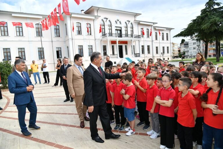 Vali Vekili Güler Çelenk Sunma Töreni’ne Katıldı