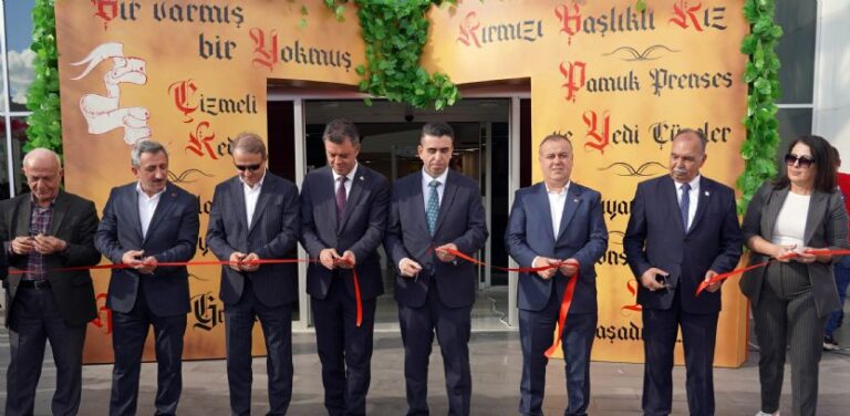 12. Çorlu Kitap ve Kırtasiye Fuarı Açıldı