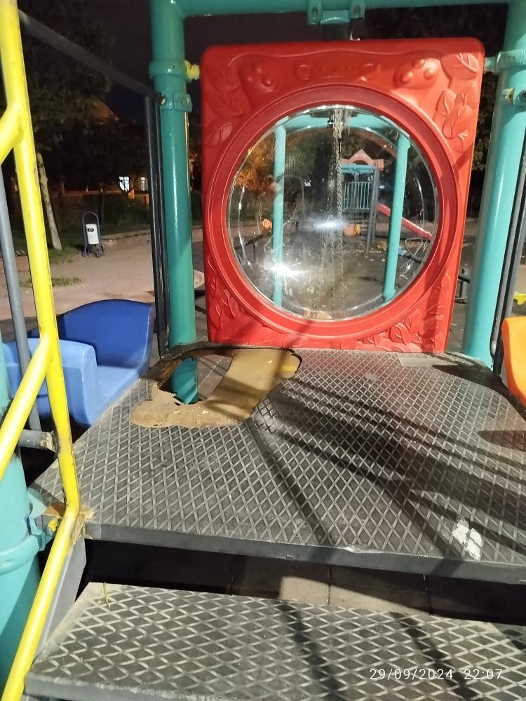 Kaderine Terkedilmiş Park: Vatandaşlar Çözüm Bekliyor