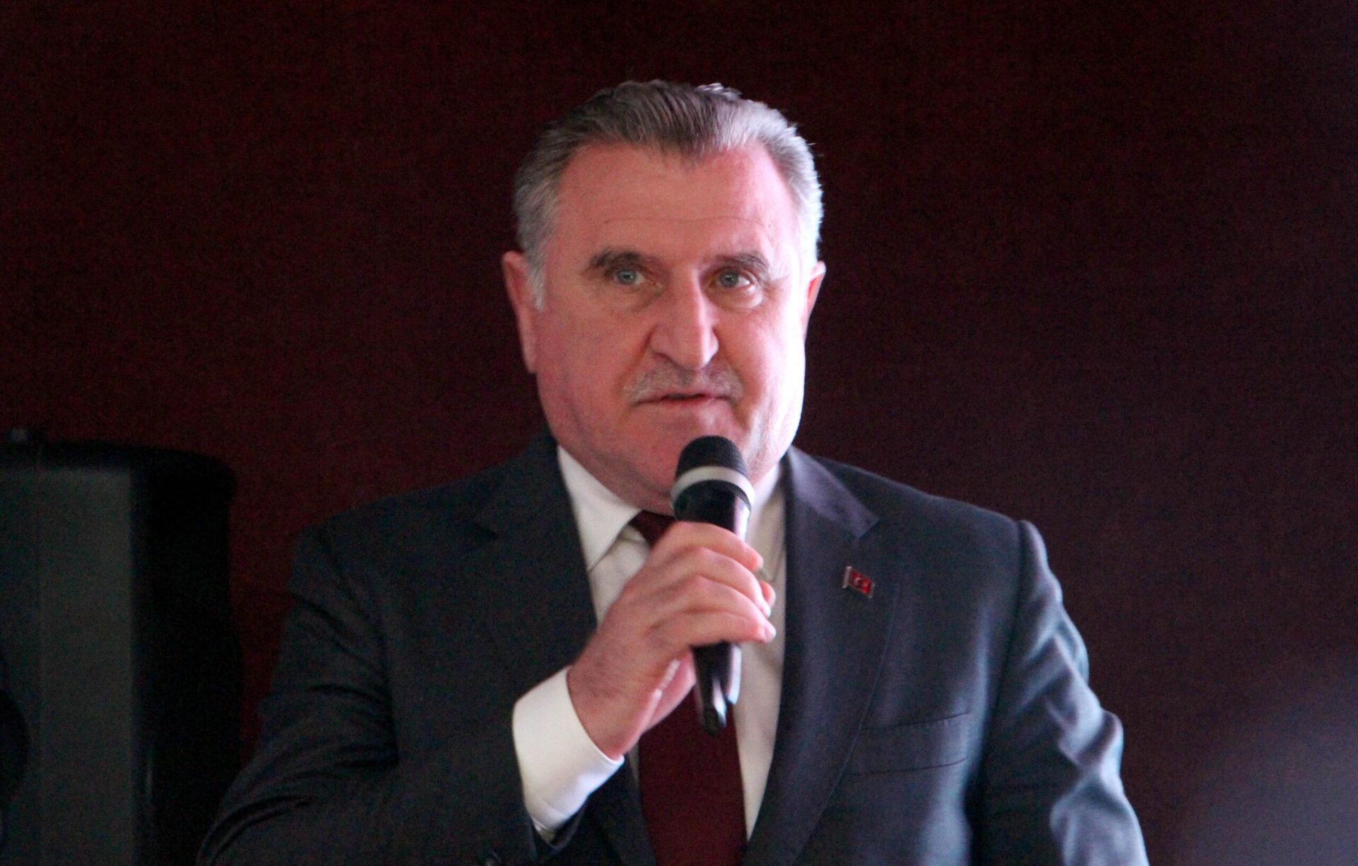 Bakan Bak: Bizi durduramayacaklar Bakan Bak: Bizi durduramayacaklar
