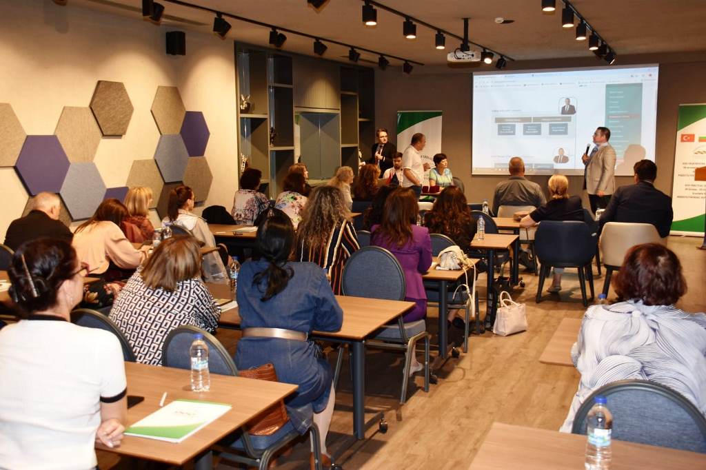 Bulgaristan Belediye Genel Sekreterler Birliği Süleymanpaşa’da Toplandı Bulgaristan Belediye Genel Sekreterler Birliği Süleymanpaşa’da Toplandı