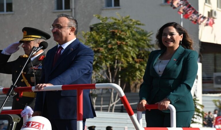 CUMHURİYET’İN 101. YILDÖNÜMÜ TEKİRDAĞ’DA COŞKUYLA KUTLANIYOR