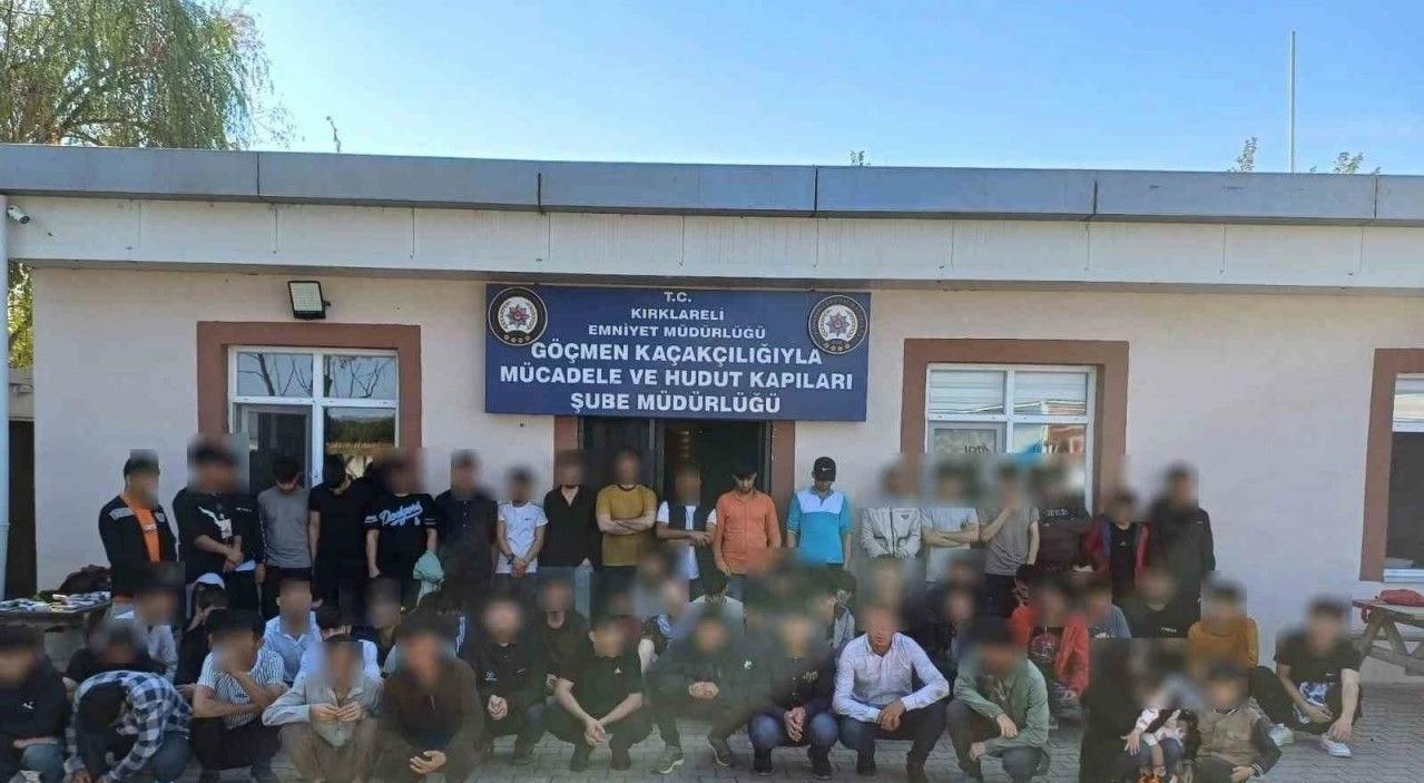 Kırklareli’de 48 kaçak göçmen yakalandı Kırklareli’de 48 kaçak göçmen yakalandı