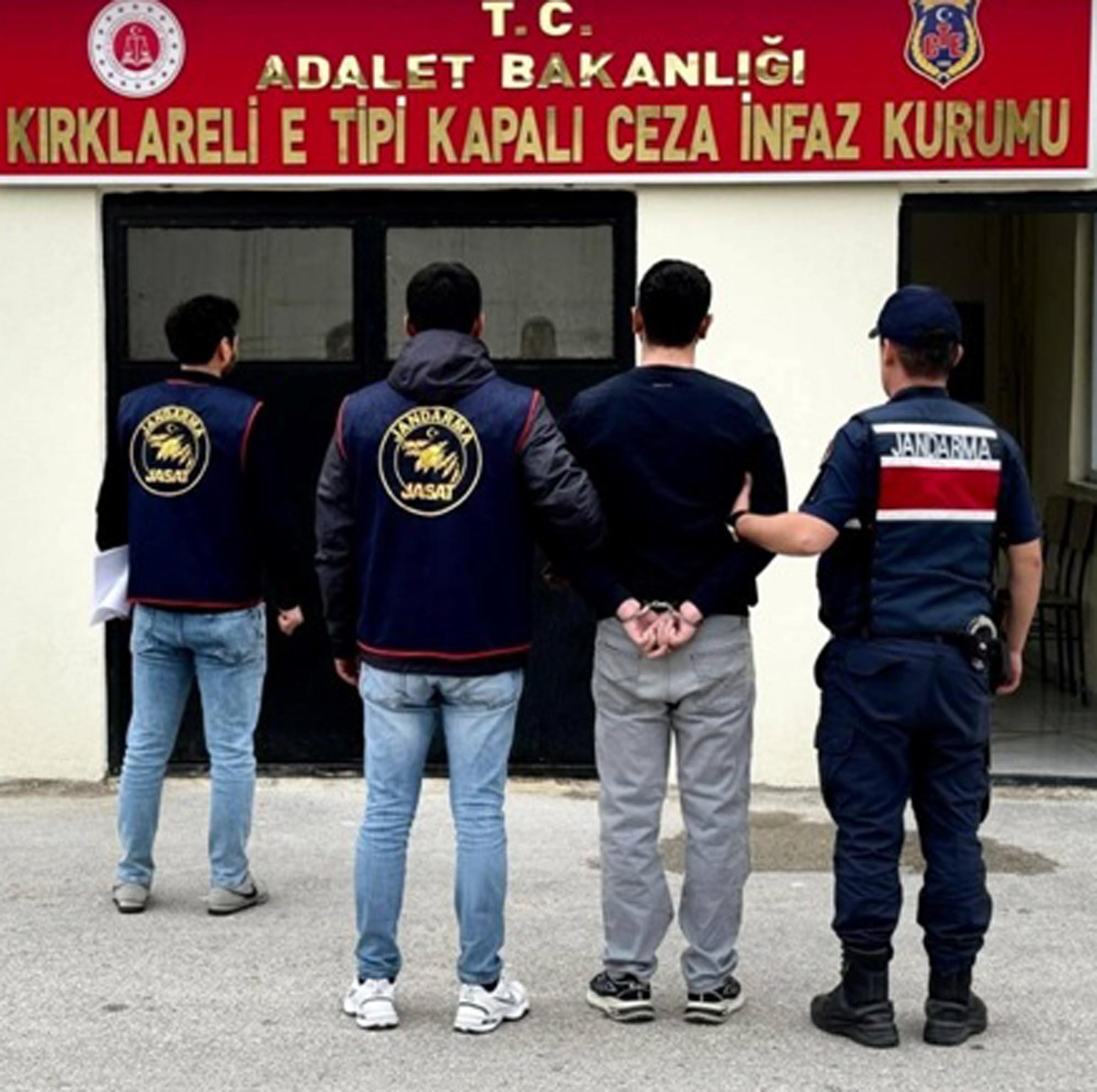 Kırklareli’de aranması bulunan 13 şüpheli yakalandı Kırklareli’de aranması bulunan 13 şüpheli yakalandı