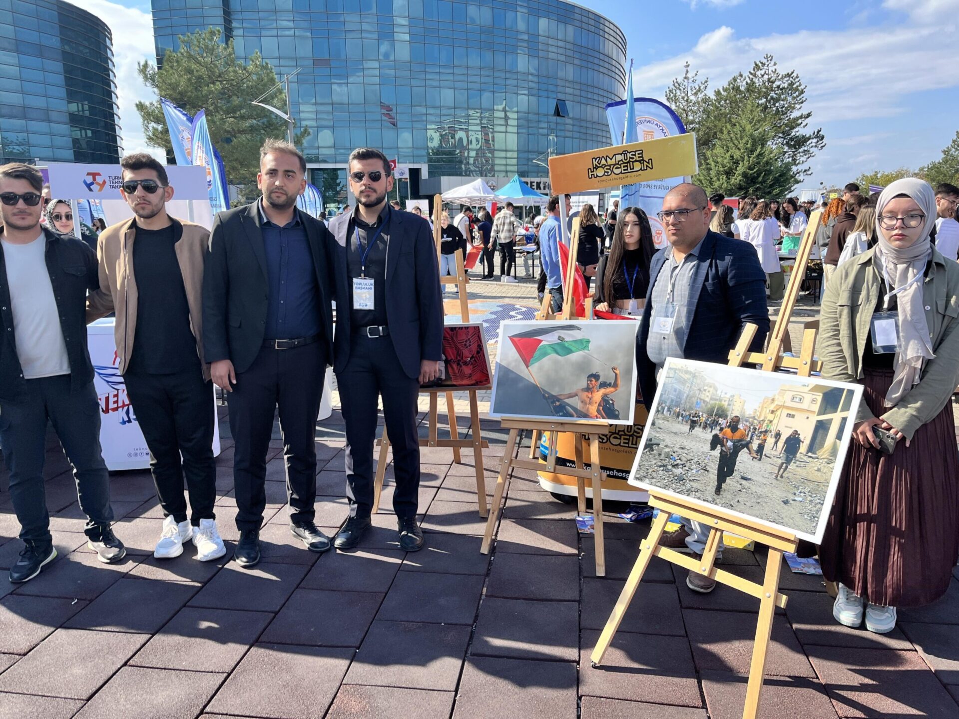 Üniversite öğrencilerinden Filistin’deki zulme sergiyle farkındalık Üniversite öğrencilerinden Filistin’deki zulme sergiyle farkındalık