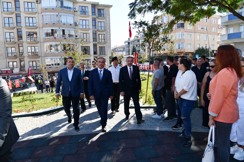 Vali Soytürk Şehit Bekçi Fırat Doğan Parkı’nın Açılışına Katıldı Vali Soytürk Şehit Bekçi Fırat Doğan Parkı’nın Açılışına Katıldı