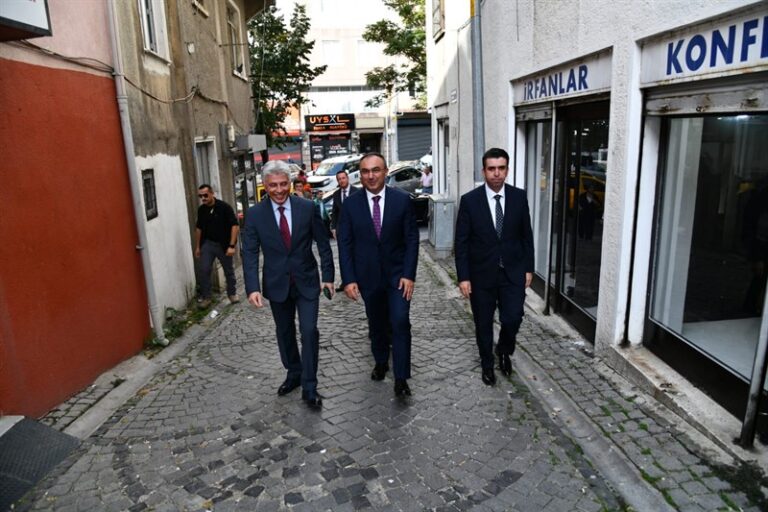 Vali Soytürk Ziraat Bankası Bölge Müdürü Öztürk’ü Ziyaret Etti