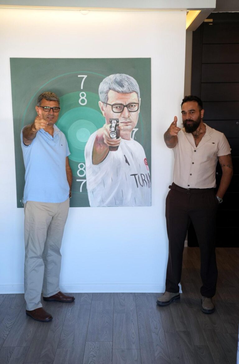 Yusuf Dikeç’in hedef noktasına yapacağı atışla tamamlanacak tablonun geliri depremzedelere bağışlanacak