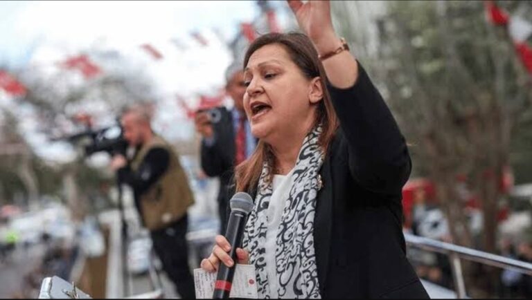 Afyonkarahisar Belediye Başkanı Burcu Köksal, Esenyurt’taki Mitinge Katılmamasıyla İlgili Açıklama Yaptı
