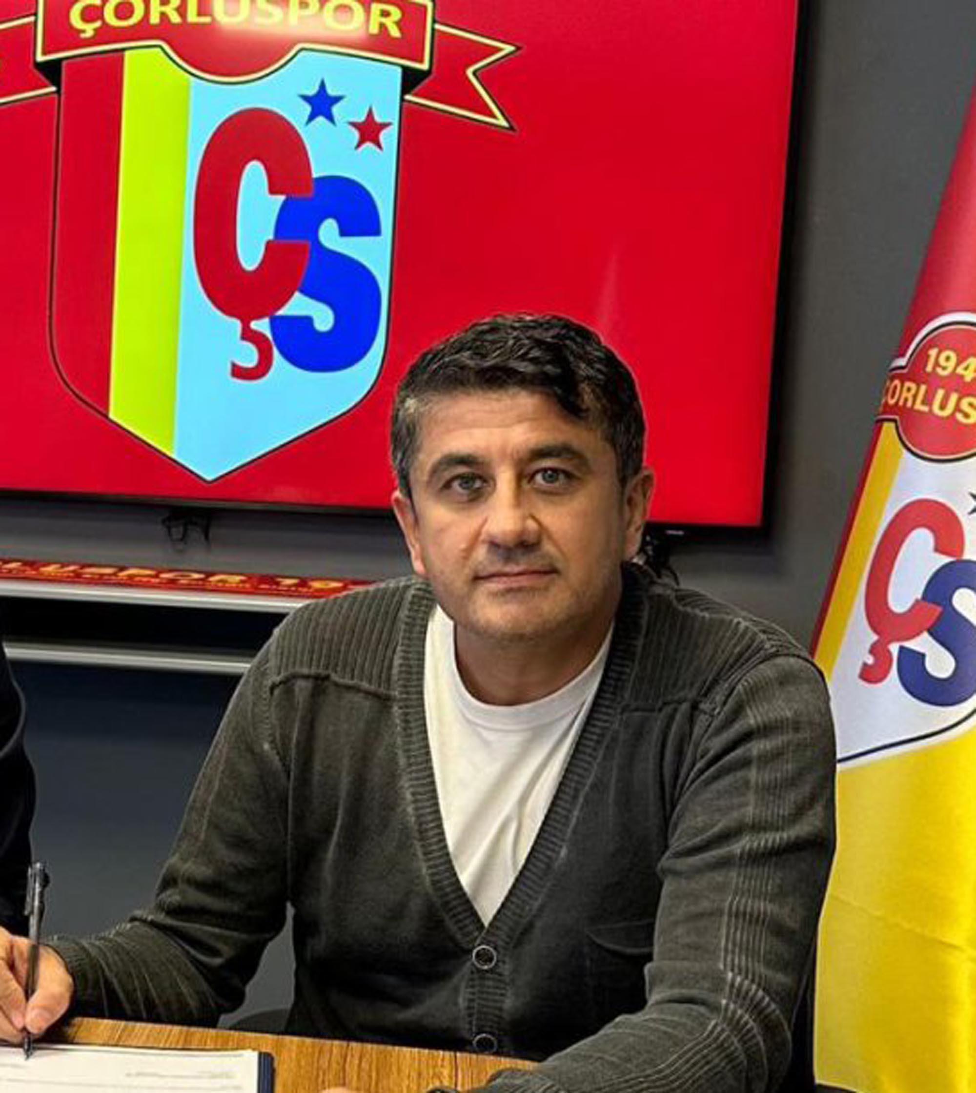 Çorluspor 1947 futbol takımının teknik direktörü Ersin Aka, silahlı saldırıda öldü Çorluspor 1947 futbol takımının teknik direktörü Ersin Aka, silahlı saldırıda öldü