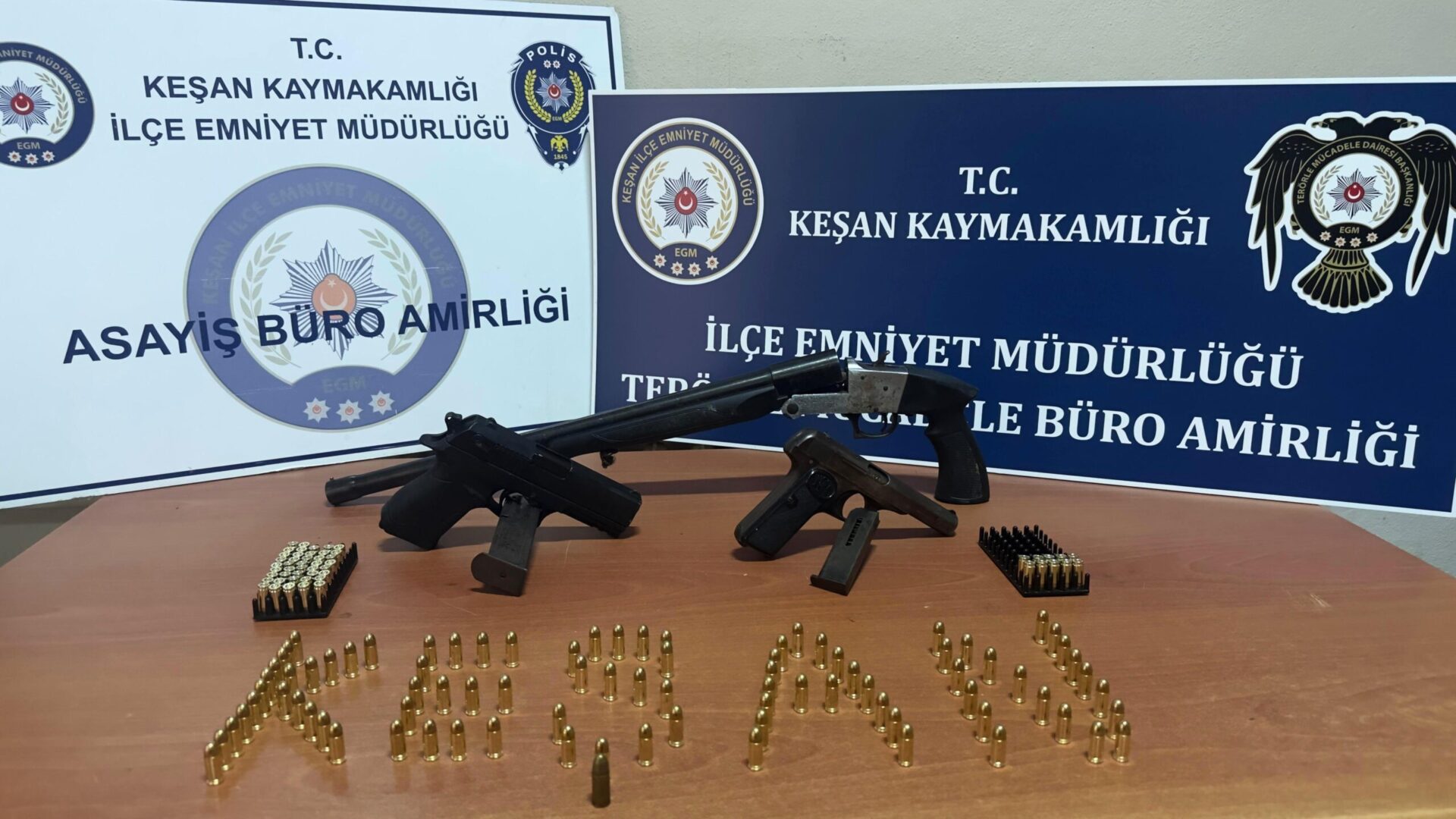 Edirne’de firari hükümlü saklandığı çiftlikte yakalandı Edirne’de firari hükümlü saklandığı çiftlikte yakalandı