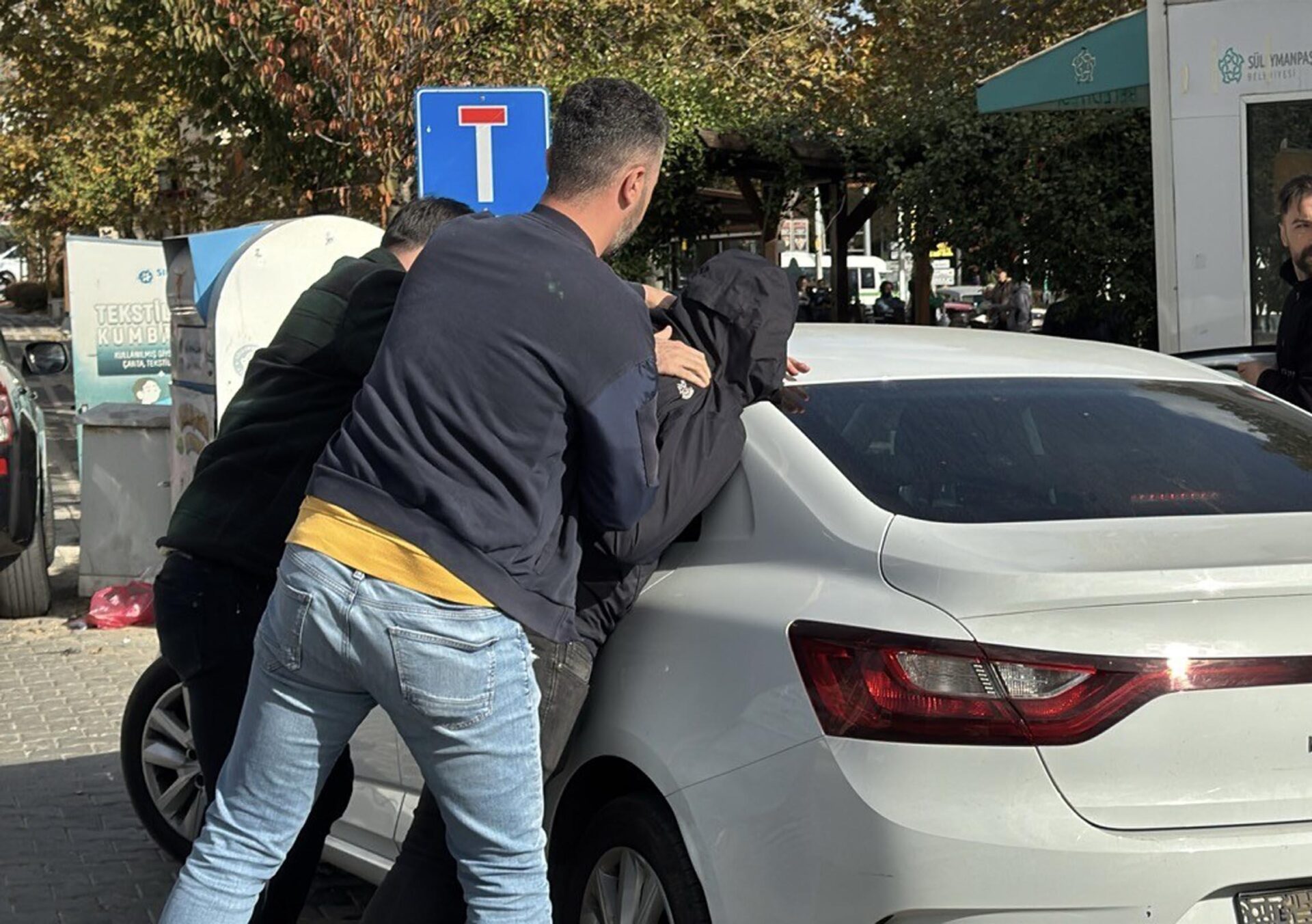 Tekirdağ merkezli dolandırıcılık operasyonu: 11 tutuklama Tekirdağ merkezli dolandırıcılık operasyonu: 11 tutuklama
