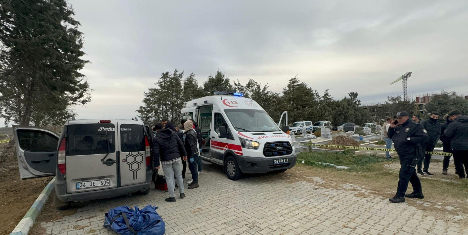 Tekirdağ’da 2 kuzenler başlarından silahla vurulmuş halde bulundu Tekirdağ’da 2 kuzenler başlarından silahla vurulmuş halde bulundu