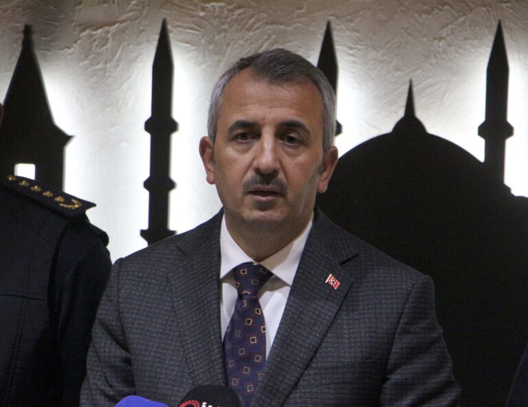 Vali Sezer: Edirne’de 10 ayda 4 ton uyuşturucu ele geçirildi