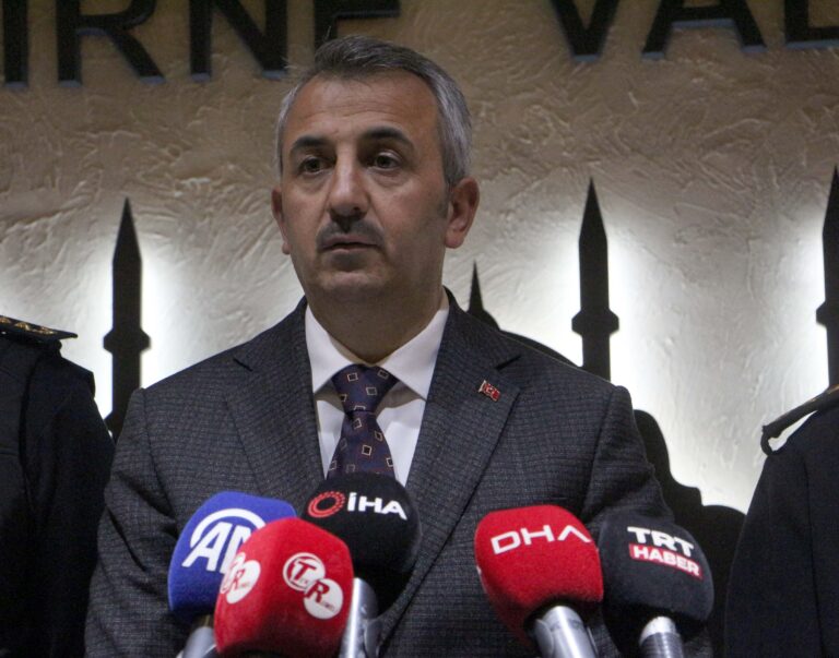 Vali Sezer: Edirne’de 10 ayda 609 organizatörü yakaladık